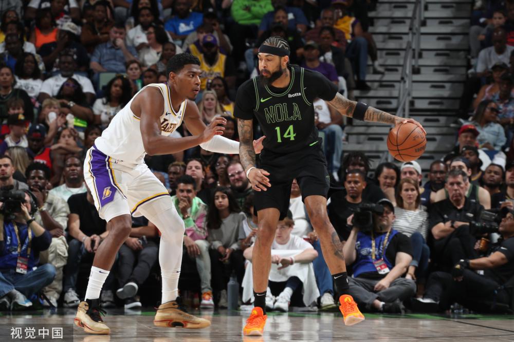 球迷们的热 球迷们的热