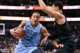 鸦出现在 鸦出现在