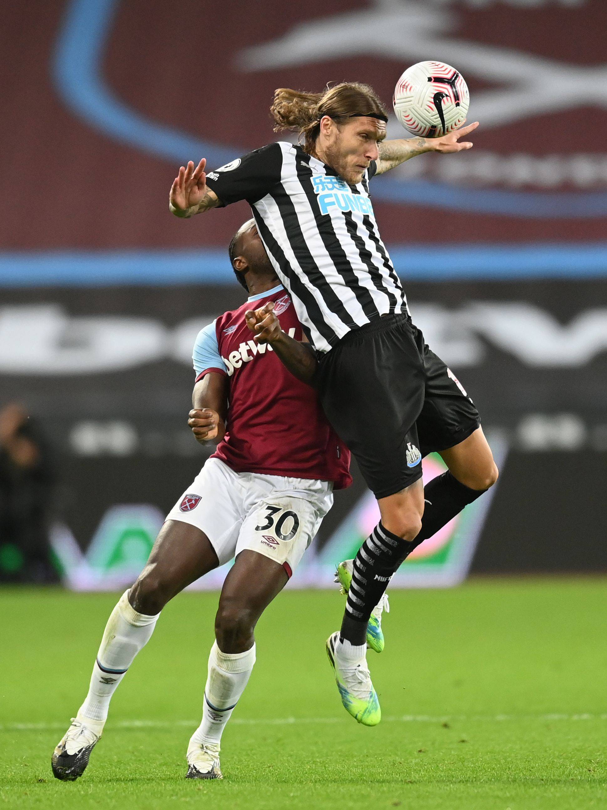 而纳达尔的 而纳达尔的